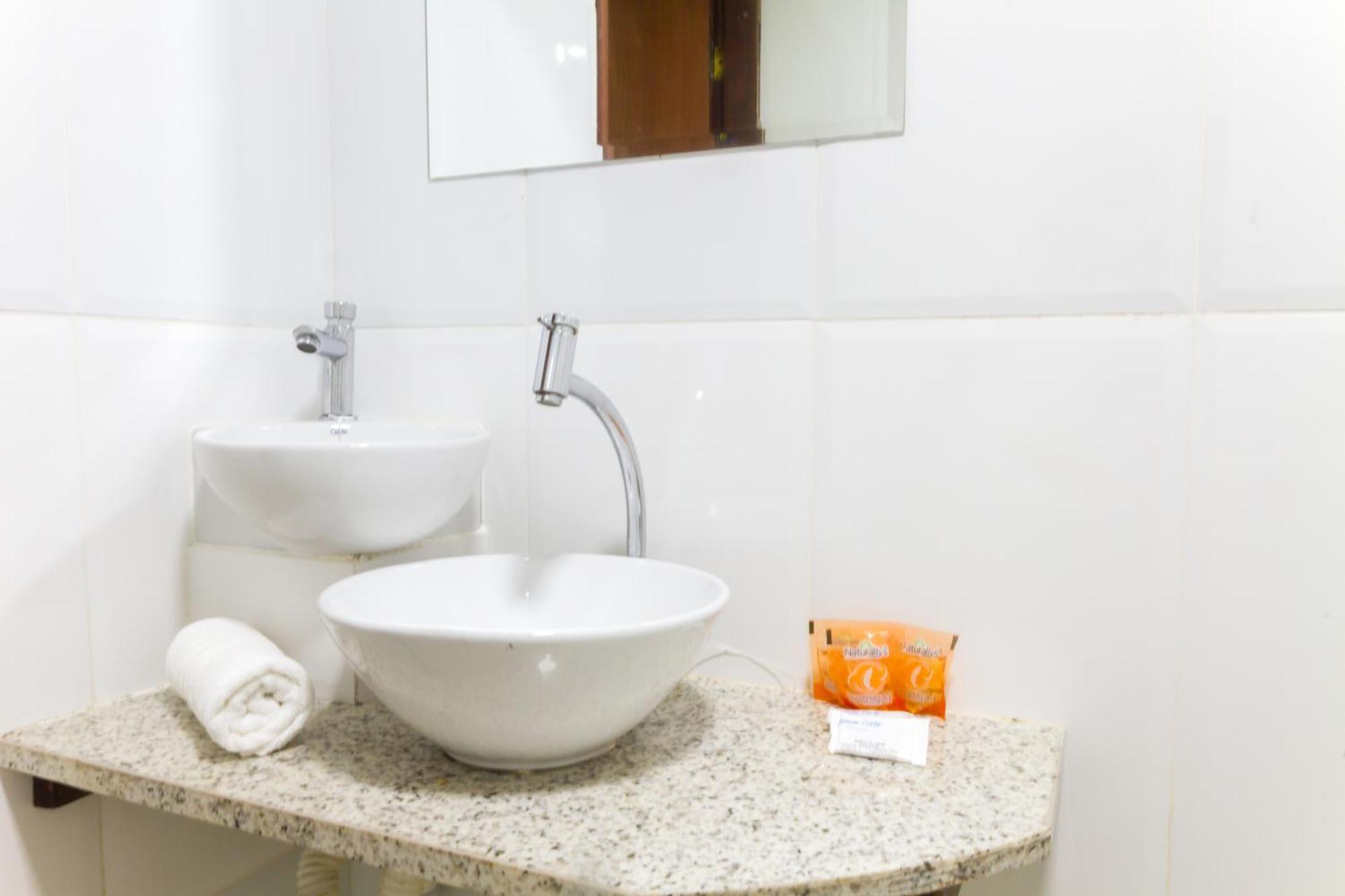 Inn Maanaim Porto 2*